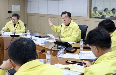 이재준 수원특례시장, "내 집·점포 앞 눈 쓸기, 적극적으로 홍보하라"