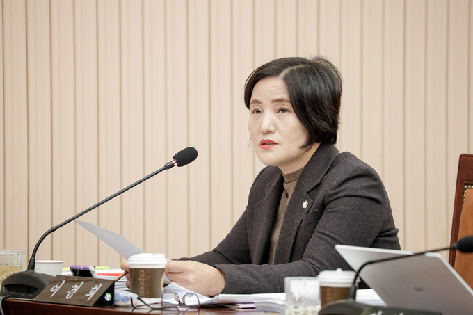 의사진행발언 중인 이경희 의원(국민의힘).