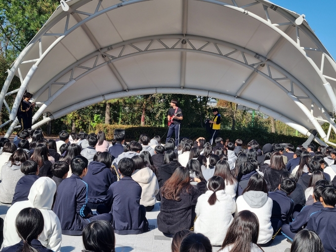 김포한가람중학교 버스킹 행사 사진=김포한가람중학교