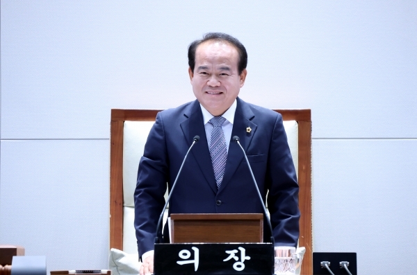 성남시의회 이덕수 의장 사진=성남시의회