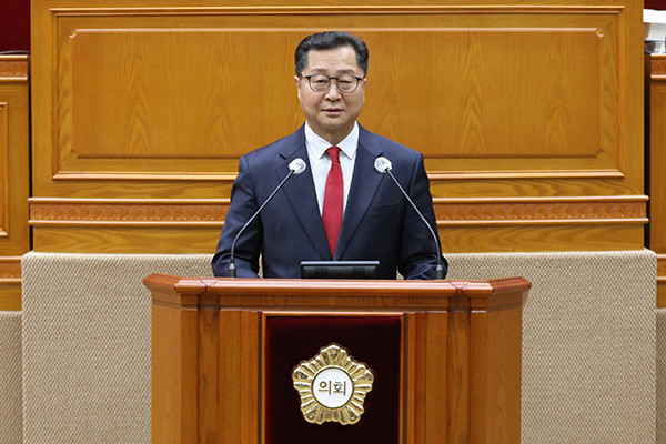  안양시의회 김정중 의원(국민의힘, 안양1·3·4·5·9동)이 30일 제302회 임시회 제2차 본회의에서 5분 자유발언을 하고있다. 사진=안양시의회