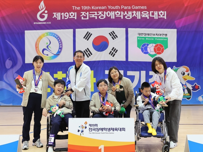 보치아_금(김형준,김가영),은(노연호,박수정) 사진=경기도장애인체육회