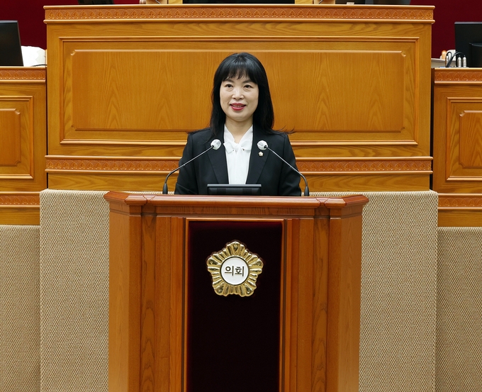 안양시의회 더불어민주당 비례대표 장경술 의원이 제303회 안양시의회 정례회에서 5분 자유발언을 하고있다. 사진=안양시의회