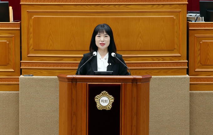 안양시의회 더불어민주당 비례대표 장경술 의원이 23일 제305회 임시회에서 5분 발언을 하고있다. 사진=안양시의회