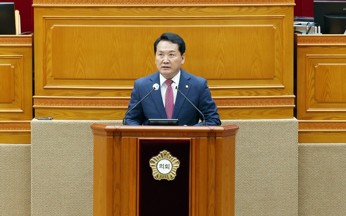 안양시의회 음경택 의원이 제305회 임시회 제2차 본회의 5분 자유발언을 하고있다. 사진=안양시의회