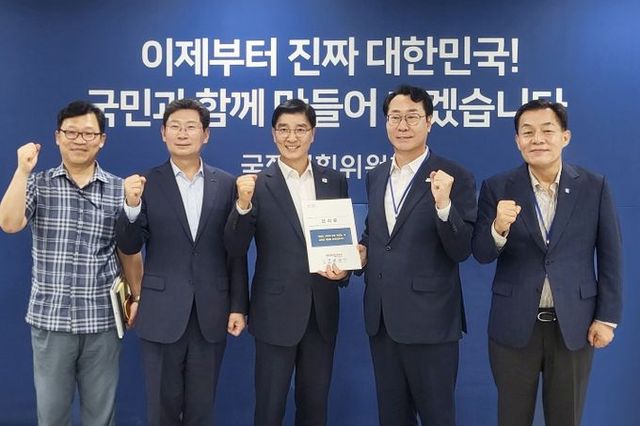 대한민국특례시시장협의회, 국정기획위원회에 ‘특례시 지원에 관한 특별법 제정 촉구 건의문’전달