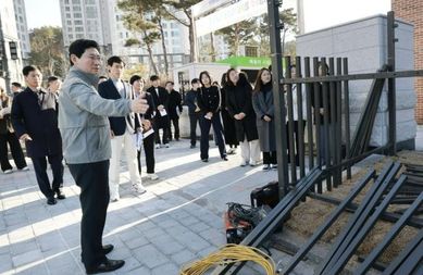이상일 용인특례시장, 신설 학교 방문...교육현장 목소리 청취