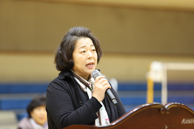 인사말을 하고 있는 (사)경기인터넷언론인협회 이연자 회장
