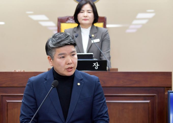 양평군의회 최영보 의원, ‘대형화물차 불법 밤샘주차 근절대책 마련’을 촉구하다