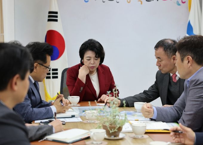 신계용 과천시장, LH에 지식정보타운 송전탑 지중화 사업 조속 추진 요구
