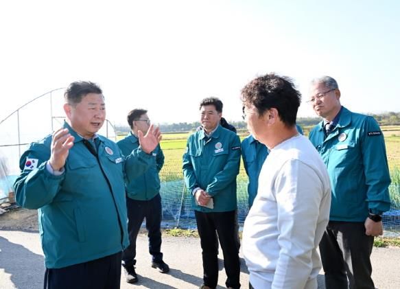 김경일 파주시장, 대남확성기 소음 피해 대성동 마을 방문