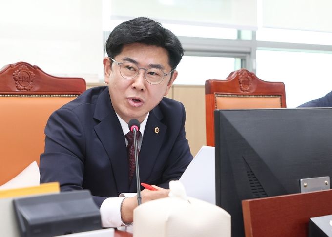 경기도의회 미래과학협력위원회 윤충식 의원(국민의힘, 포천1)