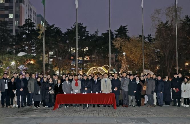 성남시의회, 성탄 트리 점등식 참석