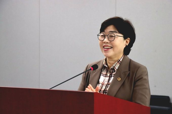 경기도의회 건설교통위원회 박옥분(더불어민주당, 수원2) 의원