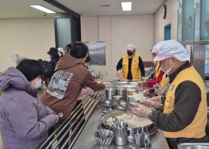 적십자 생연2동봉사회, 장애인 점심배식봉사 활동 실시