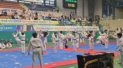 사천시 품새와 겨루기 열전, 실력 뽐낸 사천시 태권도인