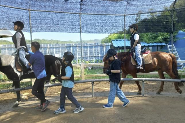 과천시 학생 승마체험 지원사업(강의 모습)