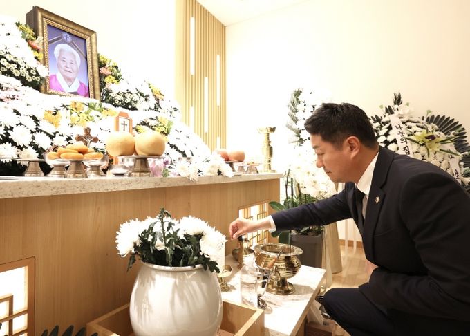 경기도의회 김진경 의장, 13일 위안부 피해자 故 이옥선 할머니 조문