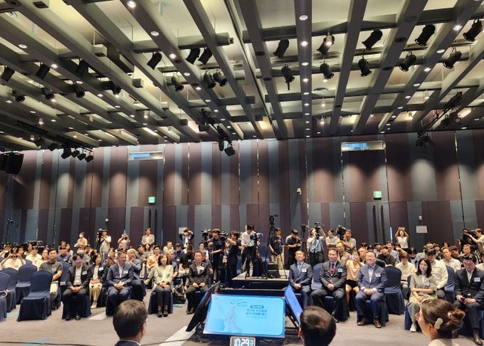 이용호 의원, 주4.5일제 시범사업 업무협약식 및 타운홀미팅 참석