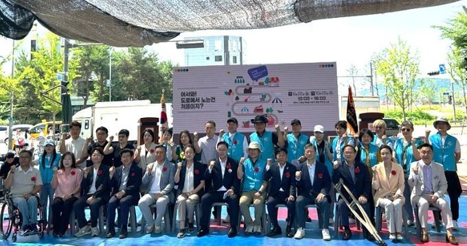 회천3동 주민자치회, 주민총회·차 없는 도로 행사 성료…지역 공감 이끌어