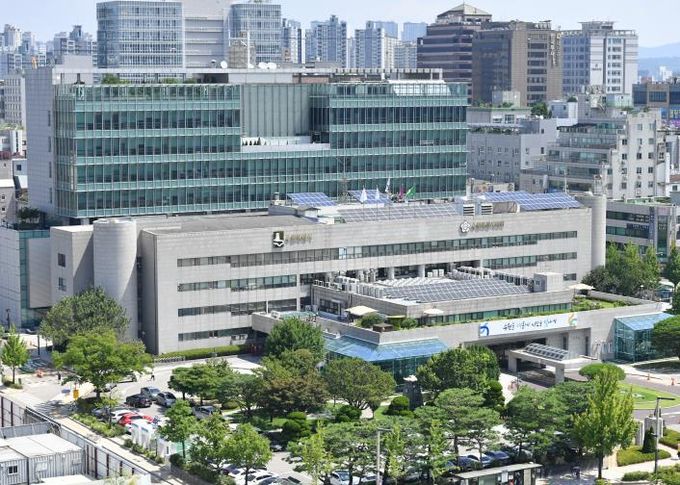 수원시청사