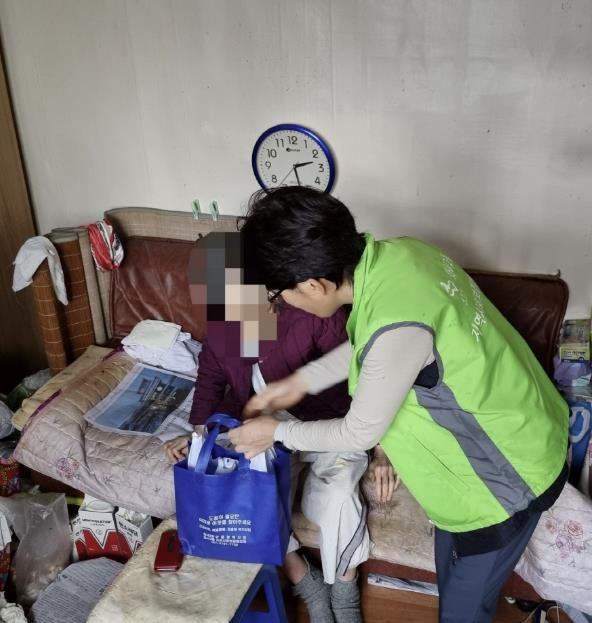 수원시 팔달구 화서2동 지역사회보장협의체, 화사한 반찬나눔으로 이웃사랑 실천