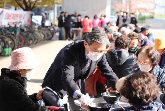 남양주시민축구단, ‘사랑의 짜장차’ 참여