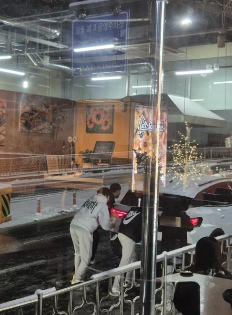 제보자가촬영해국민신문고에올린선행학생들