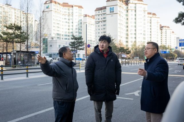 이영주 의원, 버스정류장 불법주정차, 대중교통 복지 훼손... 제도 개선 필요성 강조