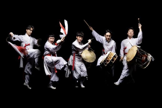 사물놀이 느닷컴퍼니 사진