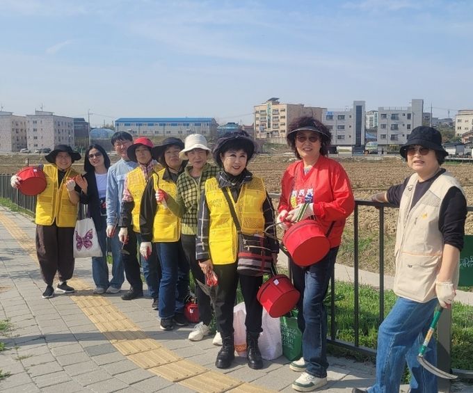 평택시, 오성 마을정원사들의 정원 가꾸기 열기